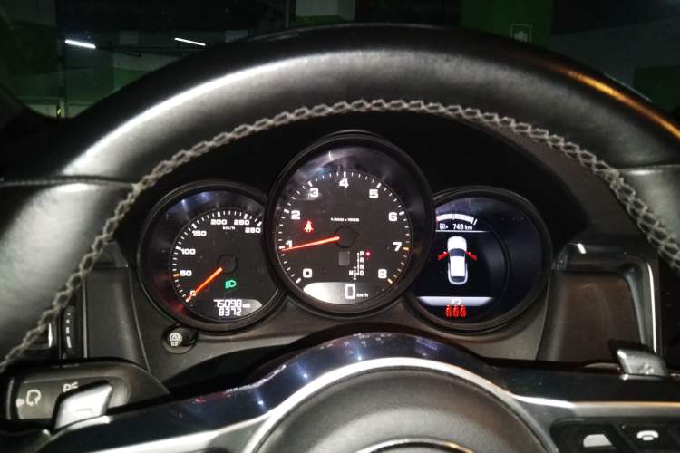 Used Porsche Macan 2021 Macan 2.0T