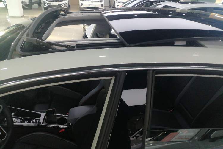 Used Volkswagen Lamando 2025 Lavida L 280TSI DSG Cool & Spicy Edition
