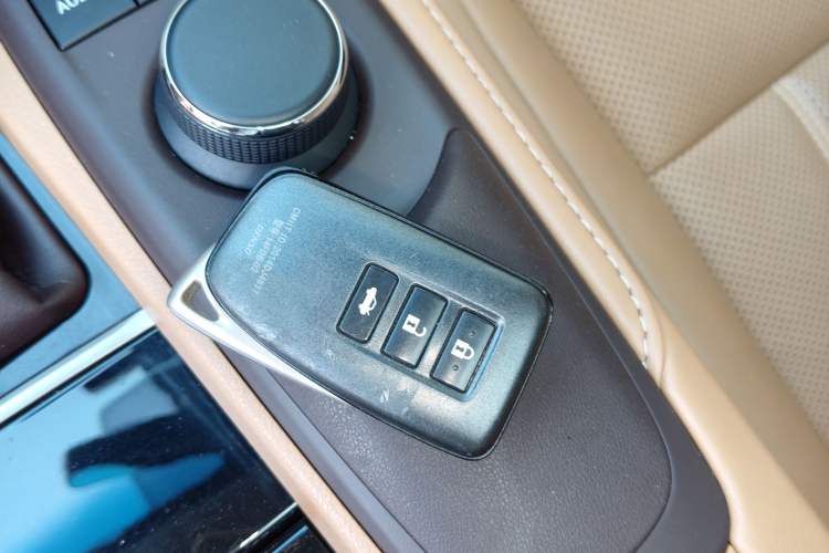 Used Lexus ES 2015 200 Elite Edition
