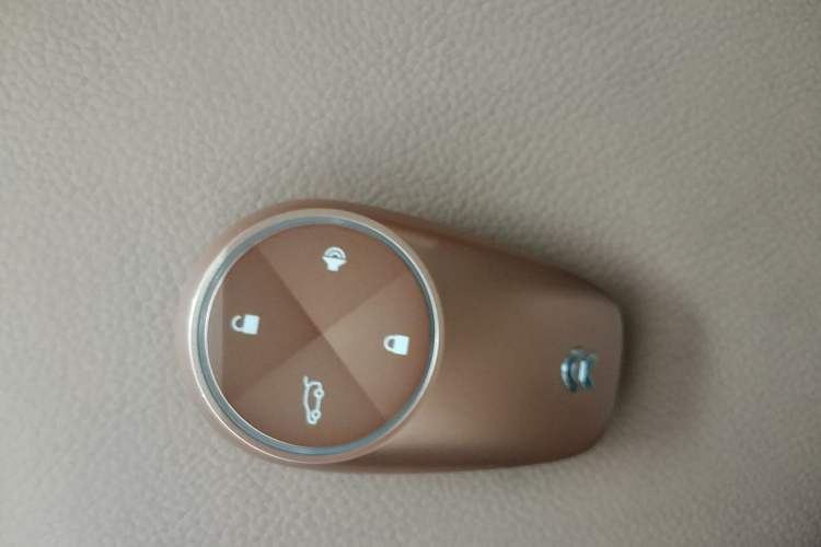 Used Nio ES8 2018 355 km Base Version 7-Seater Edition
