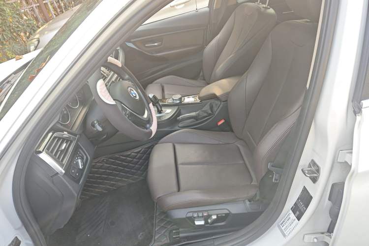 Used BMW 3 Series 2019 320Li Fashion Model
