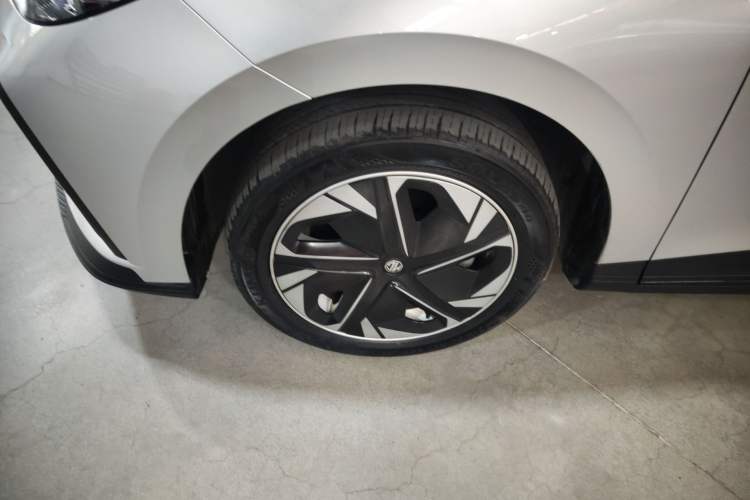 Used MG 4 EV 2023 415 km Range Sea-Faring Champion Edition
