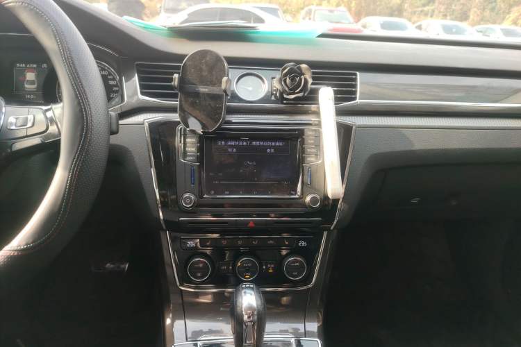 Used Volkswagen Passat 2016 330TSI DSG Prestige Edition
