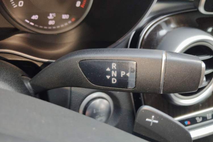 Used Mercedes-Benz GLC 2019 GLC 260 L 4MATIC Dynamic Model