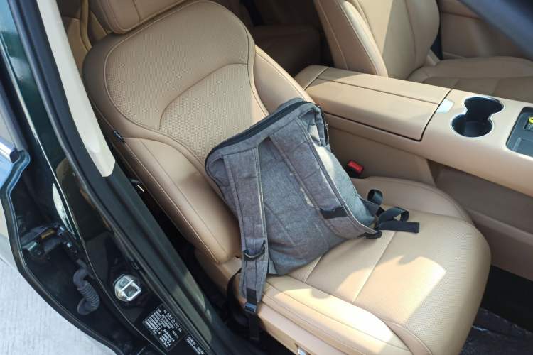 Used  E5 PLUS 2025 165 km Long-Range Travel Custom Edition 7 Seats
