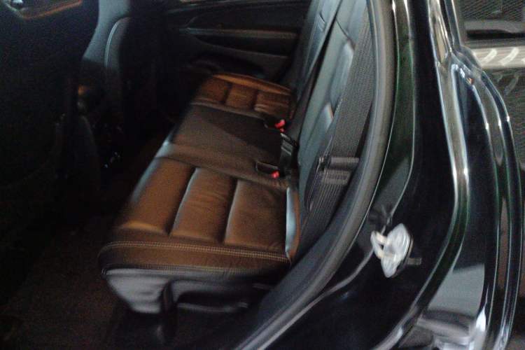 Used  Grand Cherokee 2015 3.0TD Diesel Comfort Navigation Edition
