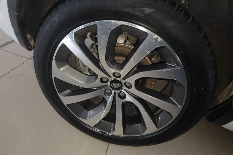 Used Land Rover Discovery Sport 2020 249 PS R-Dynamic Performance Edition
