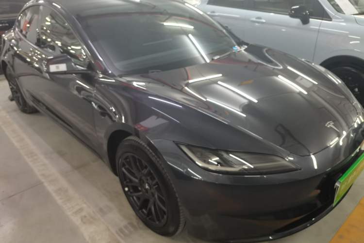 Used Tesla Model 3 2023 Rear-Wheel-Drive Version
