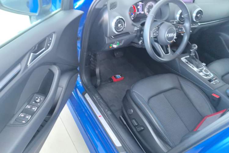 Used Audi A3 2020 Limousine 35 TFSI Fashion Edition China VI Emission Standard
