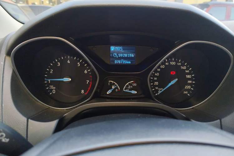 Used Ford Focus 2018 Hatchback Classic 1.6L Automatic Trendy SmartDrive Edition
