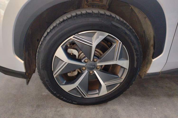 Used AION V 2024 Plus 70 Star Edition Lithium Iron Phosphate