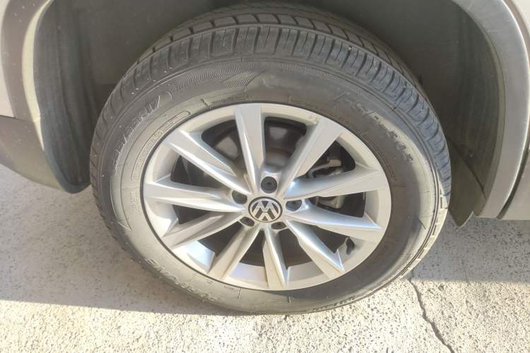 Used Volkswagen Tiguan 2016 280TSI Automatic Two-Wheel Drive Silk Road Comfort Edition