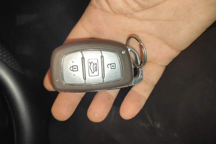 Used Hyundai Elantra 2015 1.6L Automatic Leading Model
