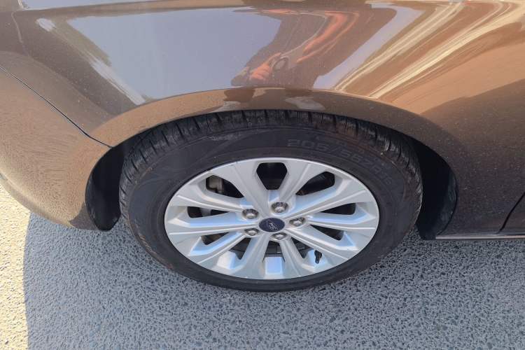 Used Ford Escort 2017 Happiness Edition 1.5L Automatic Fashion Version
