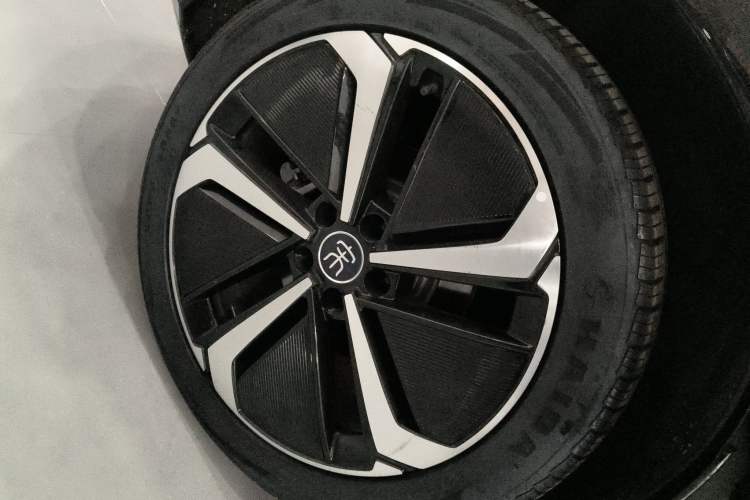 Used BYD Song L EV 2025 662 km Ultra-Range Version