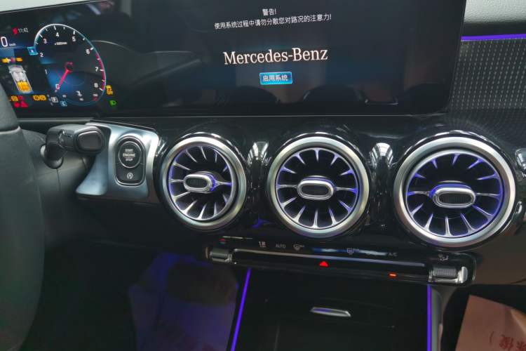 Used Mercedes-Benz GLB 2021 GLB 200 Dynamic Edition
