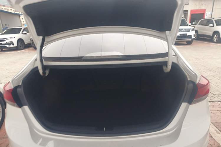 Used Hyundai Elantra (6th Generation / Lingdong) 2018 1.6L Automatic 15th Anniversary Special Edition
