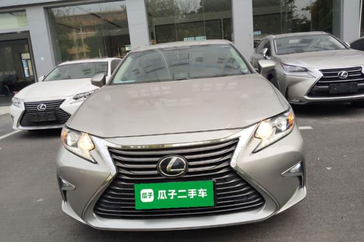 Used Lexus ES 2015 200 Elite Edition
