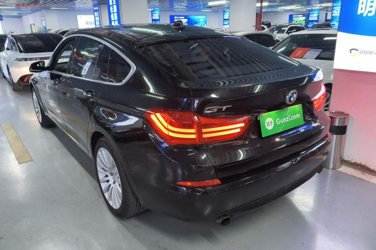 Used BMW 5 Series GT 2015 535i Leading Model