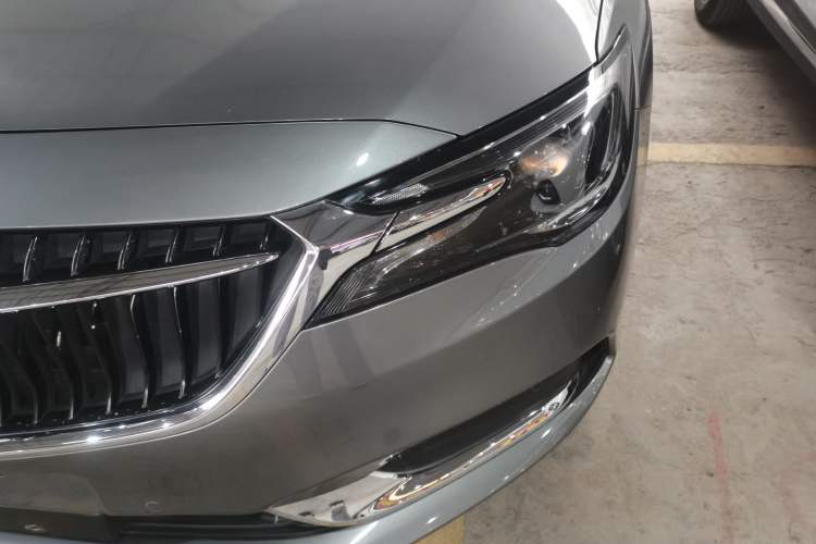 Used Buick GL6 2019 18T 6-Seater Connected Luxury Version China VI Standard
