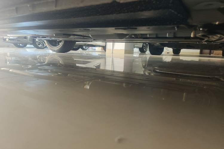 Used Changan UNI-V 2024 1.5T High-Energy Version
