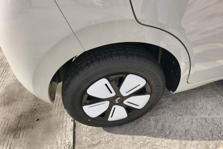 Used Wuling Hongguang MINIEV 2025 Four-Door Version Advanced Edition
