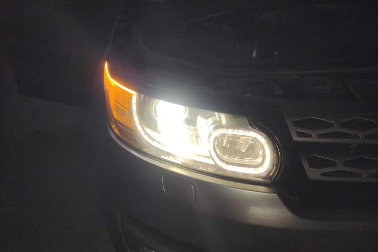 Used Land Rover Range Rover Sport 2014 3.0 SC V6 HSE
