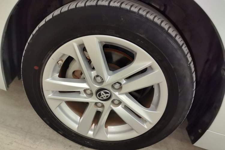 Used Toyota Levin 2021 185T CVT Luxury Edition
