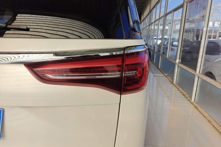 Used Buick GL8 2020 ES Land Cruiser 653T Luxury Edition
