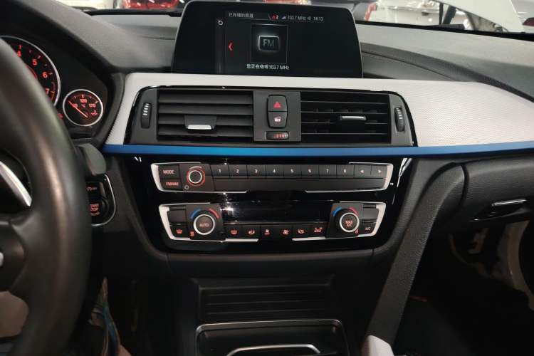 Used BMW 3 Series 2018 320i M Sport Package
