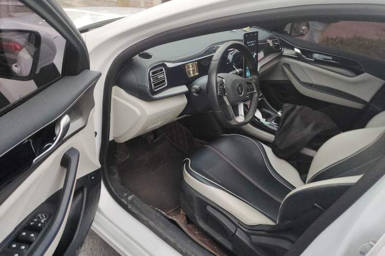 Used BYD Qin PLUS 2021 DM-i 120KM Prestige Model
