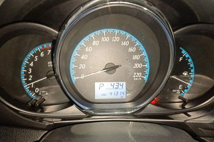 Used Toyota YARiS L 2016 Revised 1.5E CVT Charming Edition
