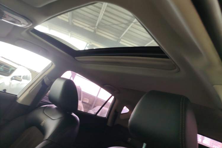 Used BYD Song 2016 GaiShi Edition 1.5TID Automatic Elite Model
