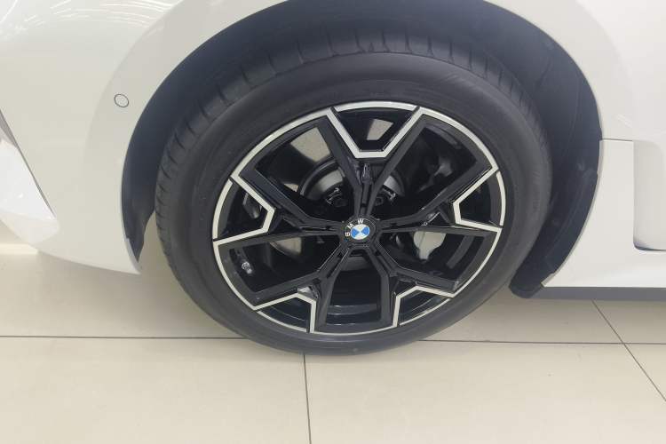 Used BMW i3 2025 eDrive 40 L Midnight Edition