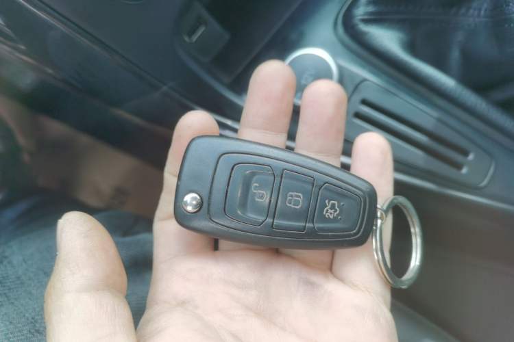 Used Ford Focus 2018 Hatchback Classic 1.6L Manual Fashion Edition SmartDrive Version
