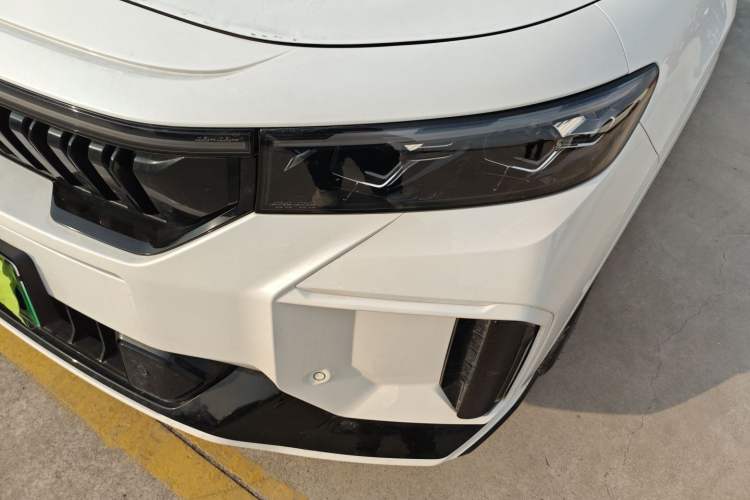 Used VOYAH FREE 2025 318 318 km Rear-Drive Touring Edition
