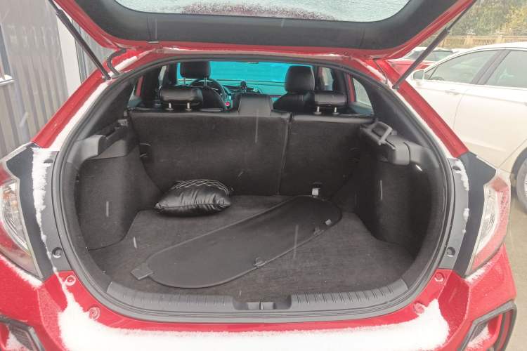 Used Honda Civic 2021 HATCHBACK 220TURBO CVT Trendy Cool Edition
