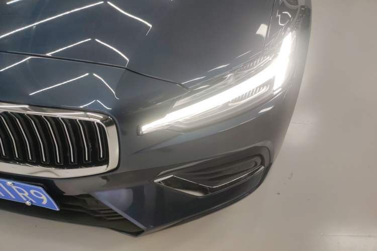 Used Volvo S60 2023 B4 Zhiyi Luxury Edition