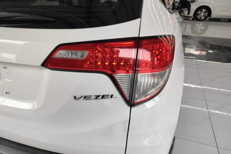 Used Honda Vezel 2020 1.5L CVT Pioneer Edition
