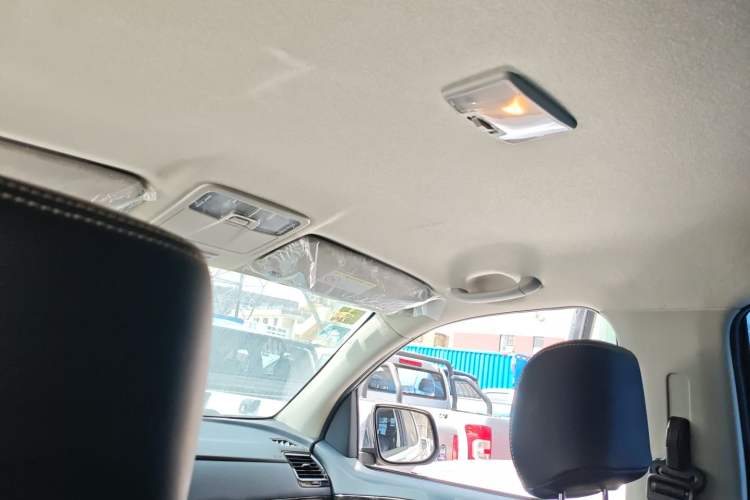 Used Isuzu D-MAX 2020 1.9T Two-Wheel Drive Automatic Comfort Edition China VI Standard RZ4E Hi-Power