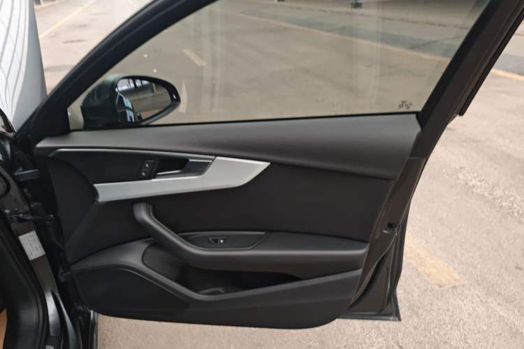 Used Audi A4L 2020 40 TFSI Fashion Dynamic Model
