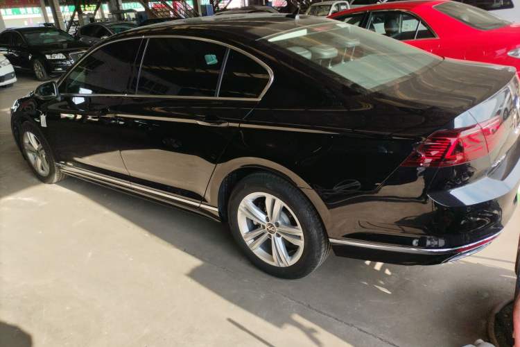 Used Volkswagen Magotan 2025 Zhongxiang Version 280TSI DSG Comfort Edition