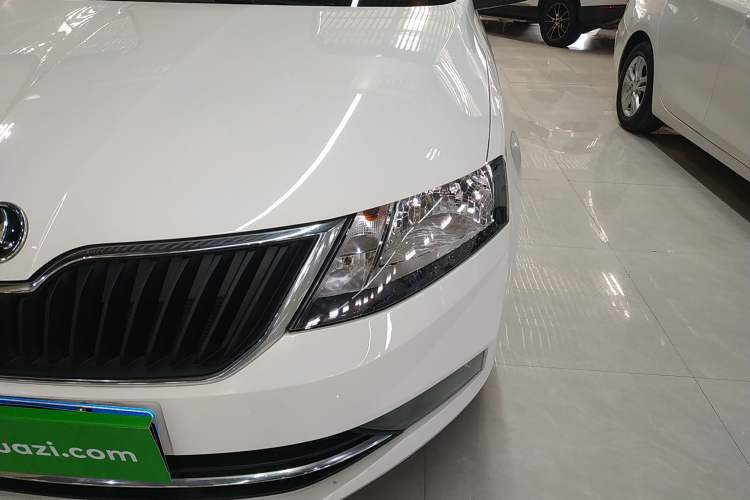 Used Skoda Rapid Spaceback 2018 1.6L Automatic Comfort Edition