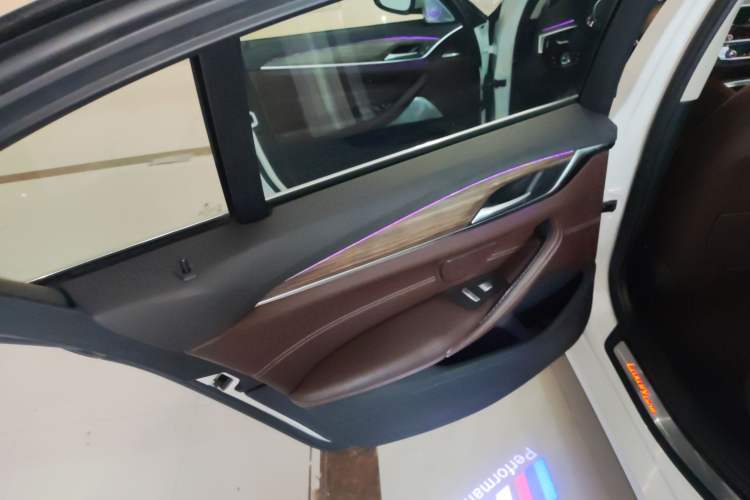 Used BMW 5 Series 2018 Revised Version 530Li Leading Edition Luxury Package
