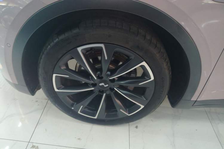 Used ONVO L60 2024 60 kWh All-Wheel Drive
