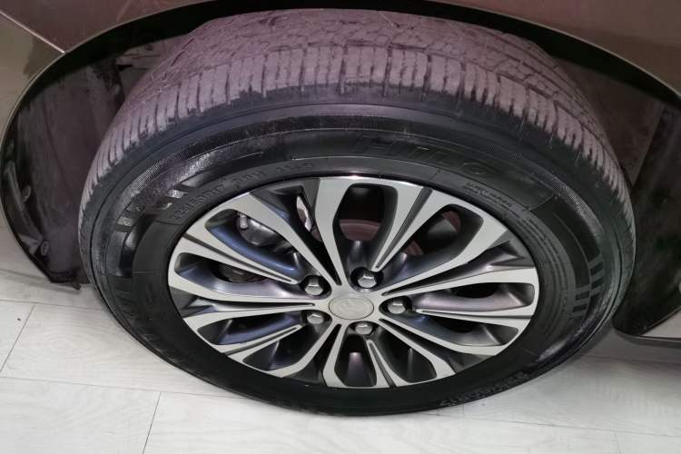 Used Buick GL8 2022 Land Business Class 652T Luxury Model
