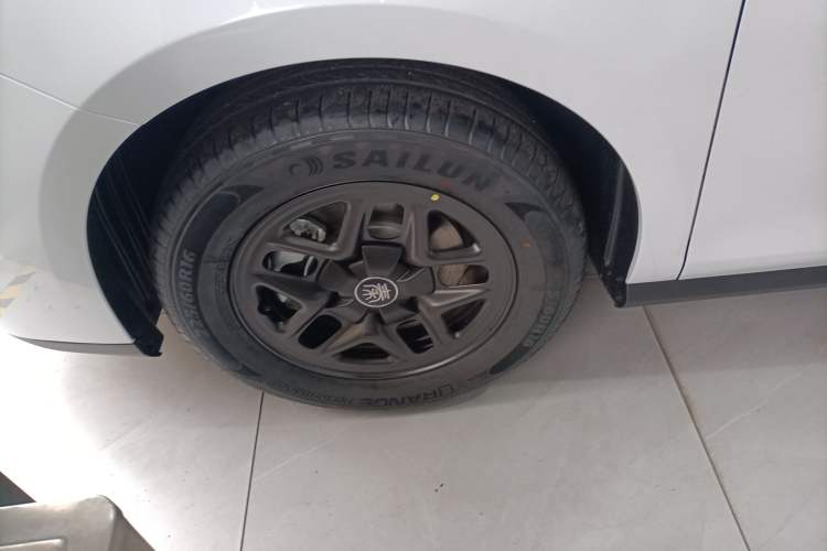 Used BYD Qin PLUS 2025 DM-i Smart Drive 55KM Leading Model