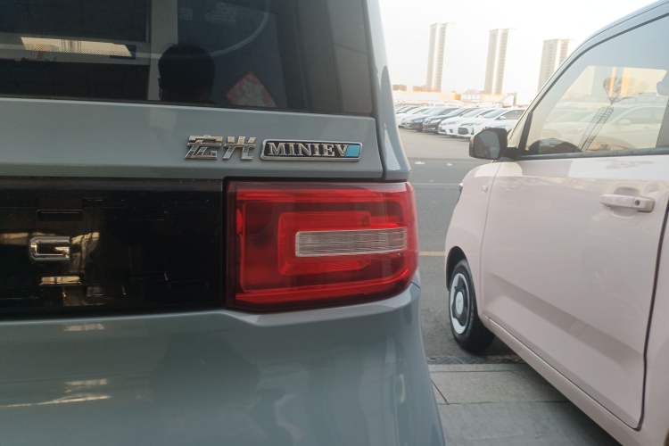 Used Wuling Hongguang MINIEV 2020 Freedom Version Lithium Iron Phosphate