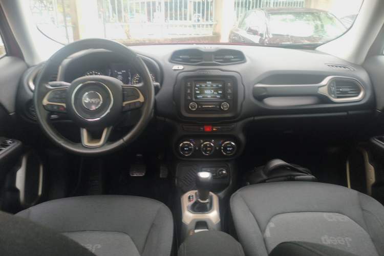 Used  Renegade 2017 180T Automatic Jingneng Edition