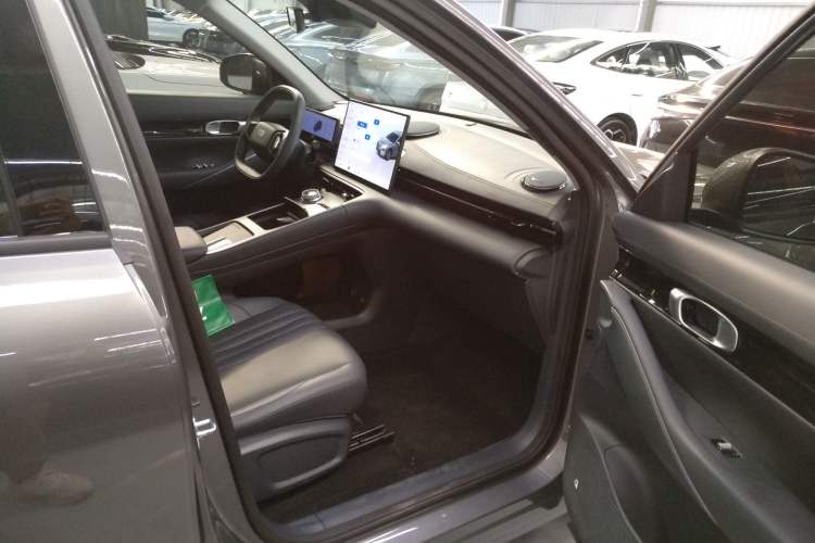 Used  E5 2024 530km Long-Range Version
